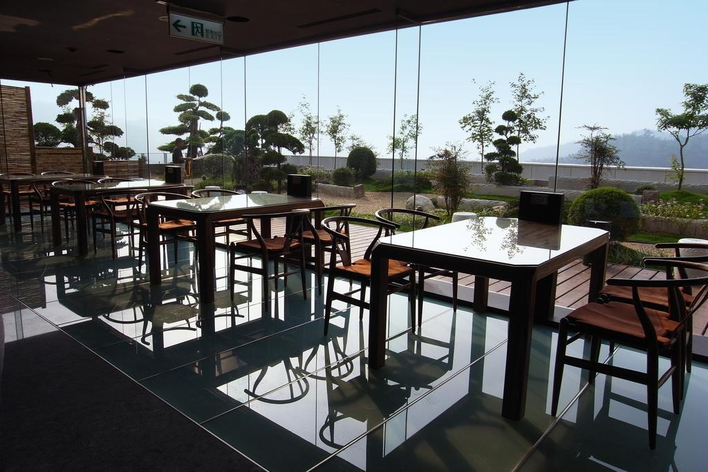 The Wen Wan Resort Sun Moon Lake Юйчі Екстер'єр фото